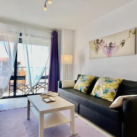 Hortensia Suites Apartments, Los Cristianos, Tenerife * לוס כריסטיאנוס